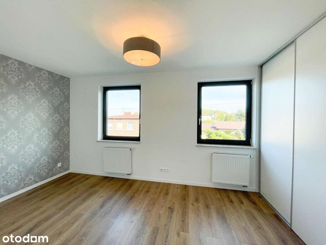 Bez prowizji, 2 łazienki, 3 wc, 2 m.postojowe-6