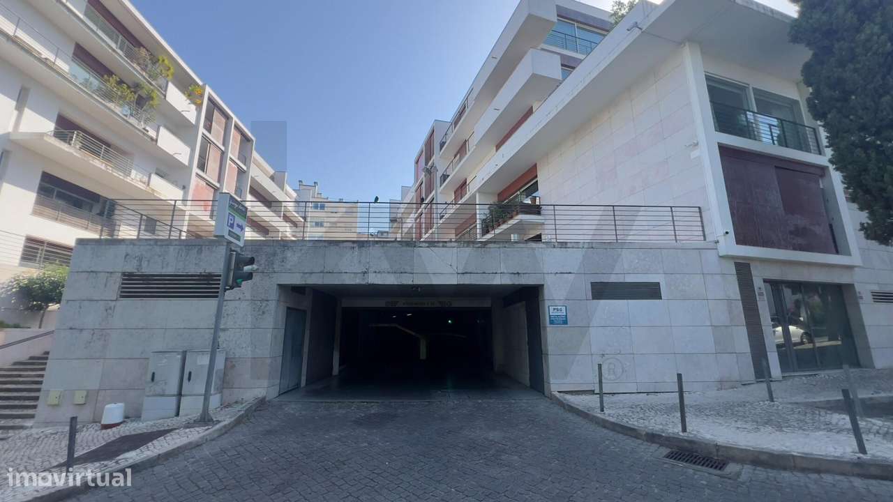 Lugar de Estacionamento para Arrendamento – Rua do Quelhas, 8 (Piso -3 - Grande imagem: 2/12