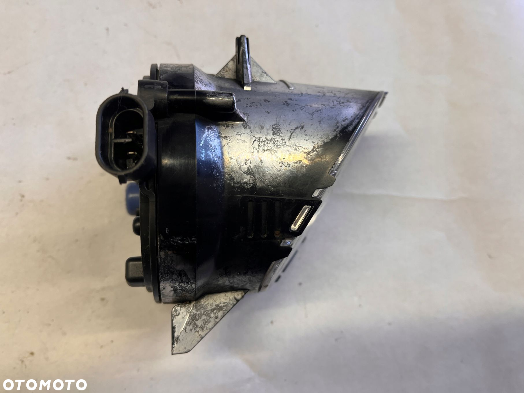 VOLVO V50 LEON I HALOGEN LEWY 31353107 - 3