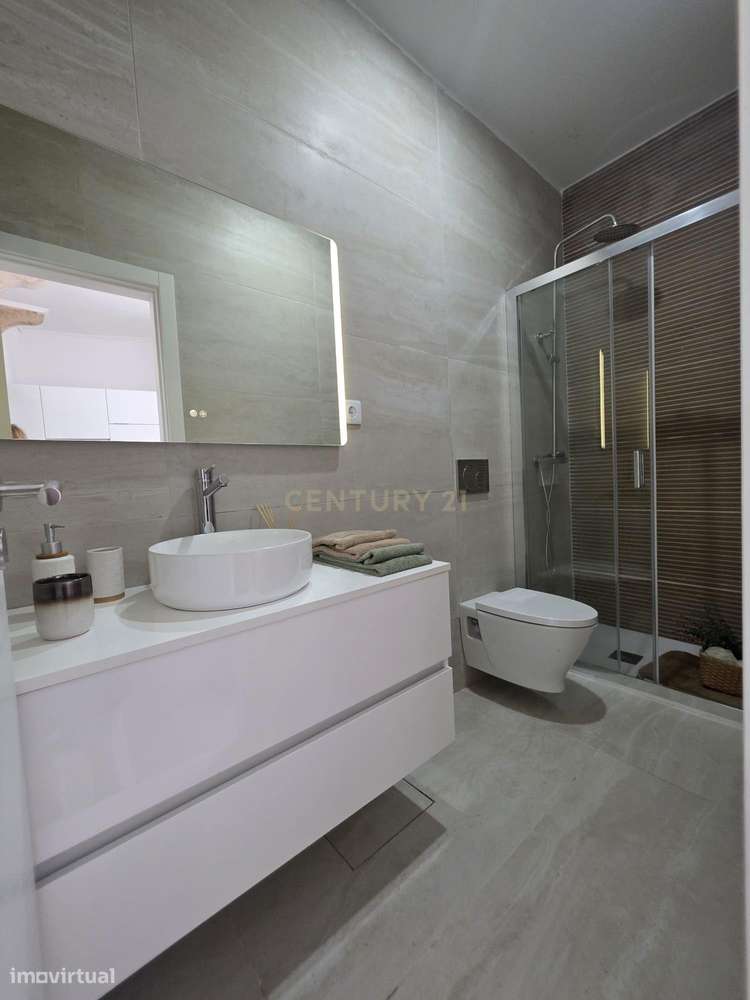 T3 a ESTREAR na Penha de França C/SUITE E CLOSET– Acabamentos Únicos-30