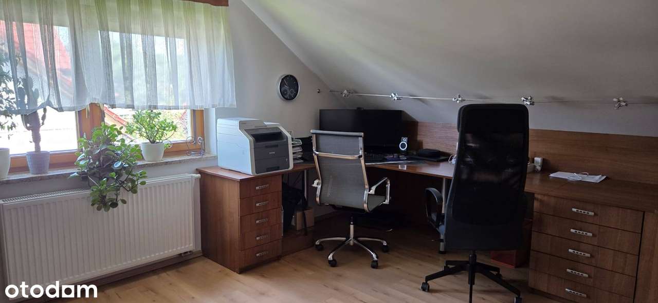 Otulony zielenią i słońcem DOM 216 m²-6 pokoi,2 łazienki,pralnia,GARAŻ-17