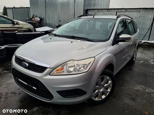 Ford Focus Turnier 2.0 16V Ghia - 1