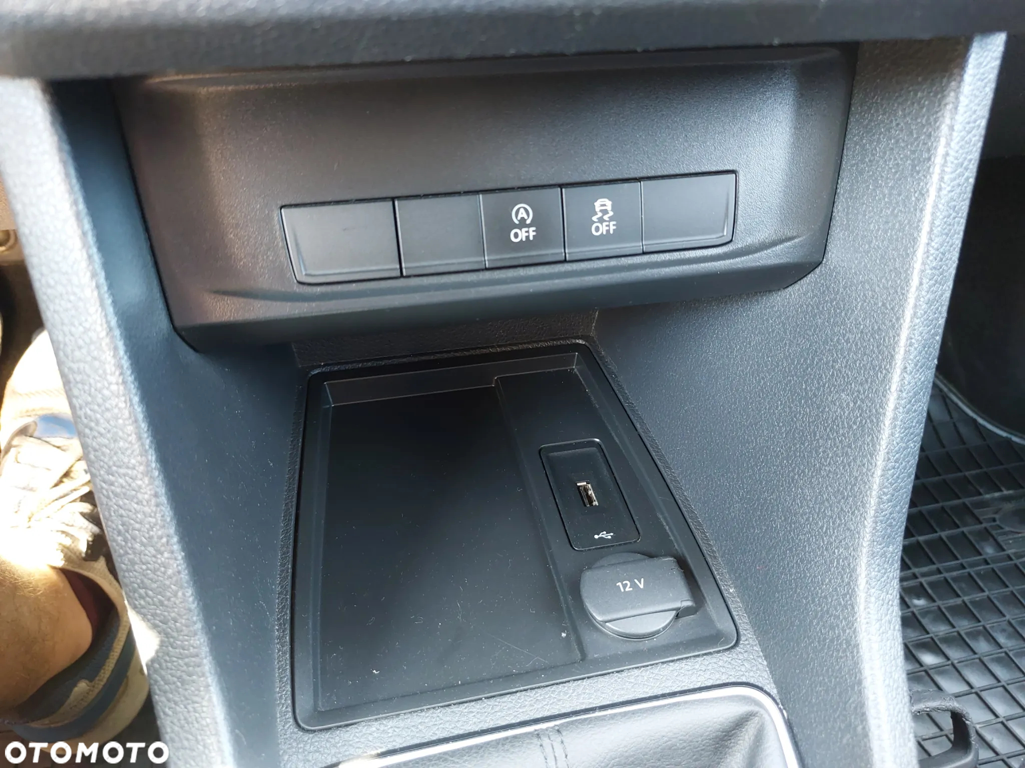Volkswagen Caddy Maxi 2.0 TDI Comfortline - 34