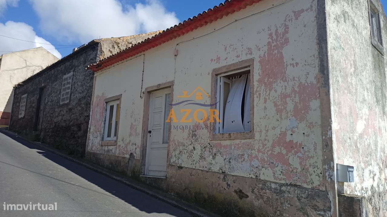 Moradia T2 nas Feteiras, Ponta Delgada - Grande imagem: 2/14