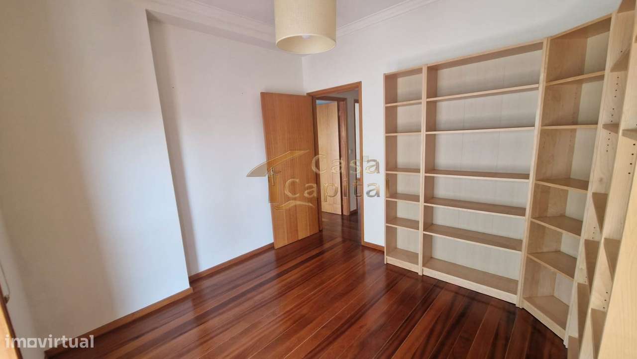 Apartamento T4 Sra. Conceição-27