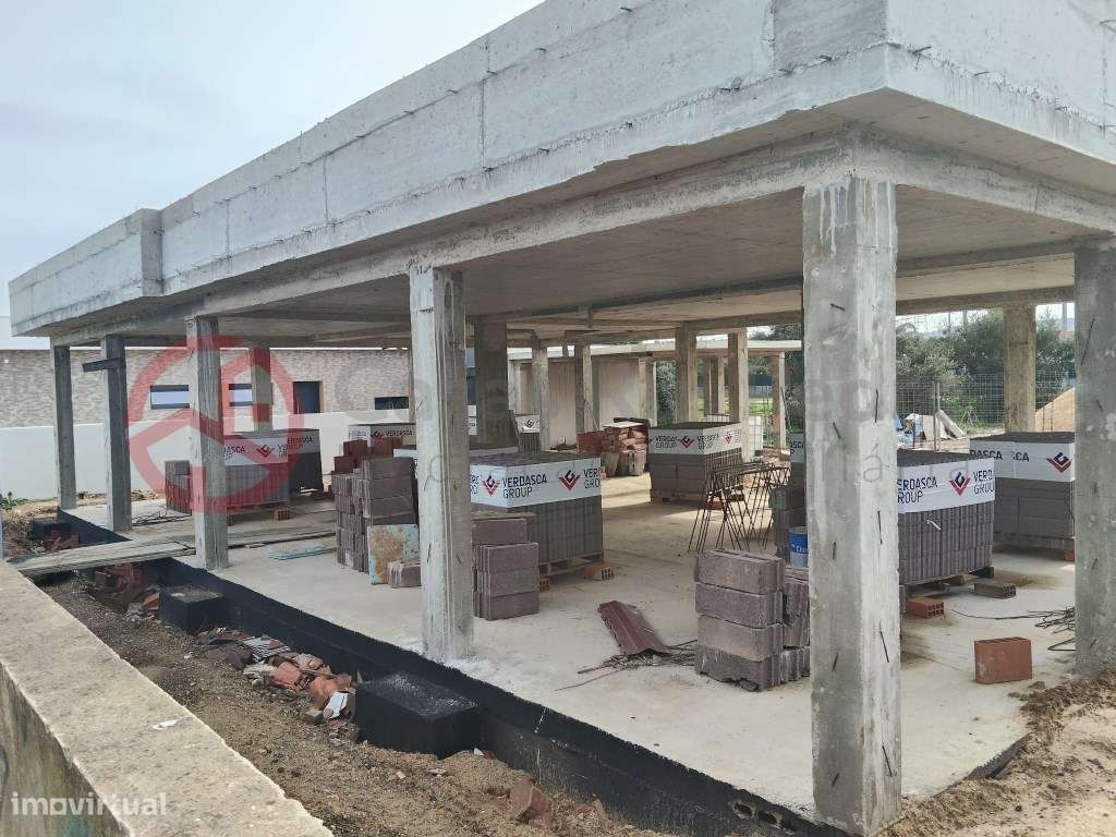 Moradia Térrea T4 com Piscina Infinita, Quinta do Anjo - Grande imagem: 4/15