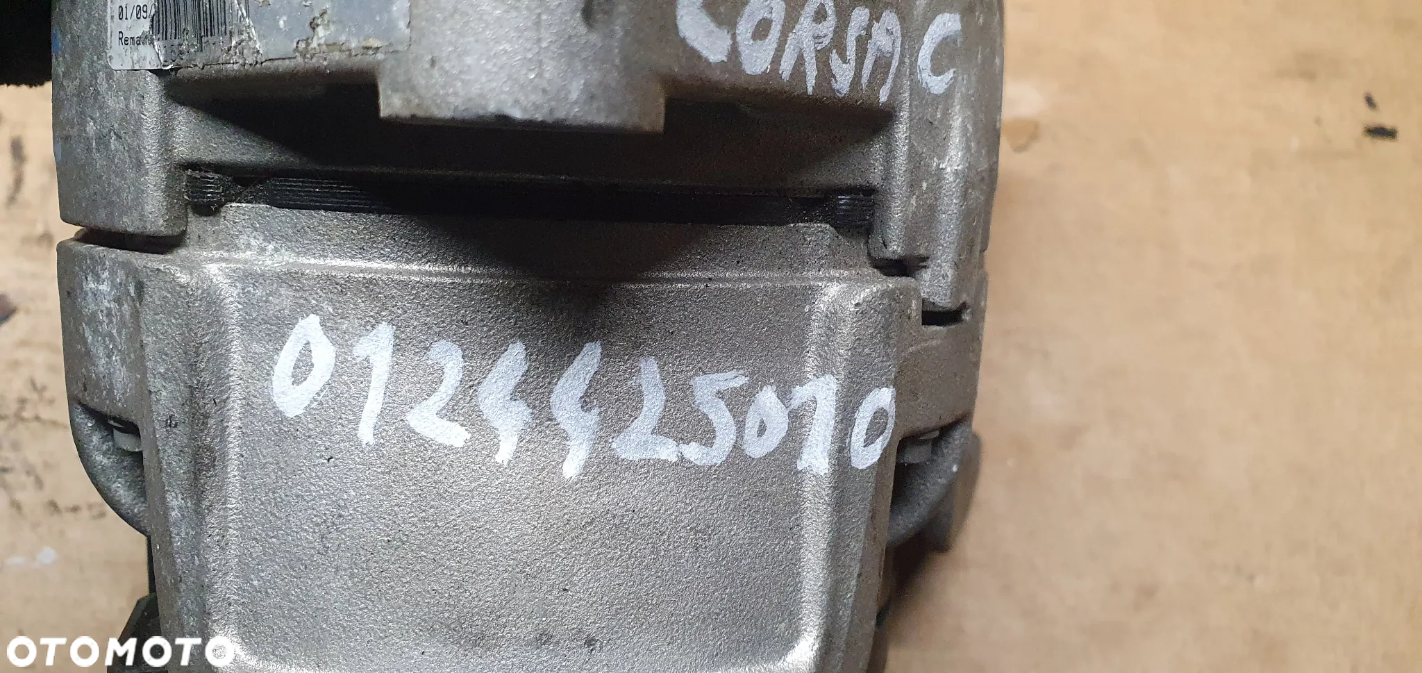 Alternator prądnica Opel Corsa C 1.2 0124425010 - 7