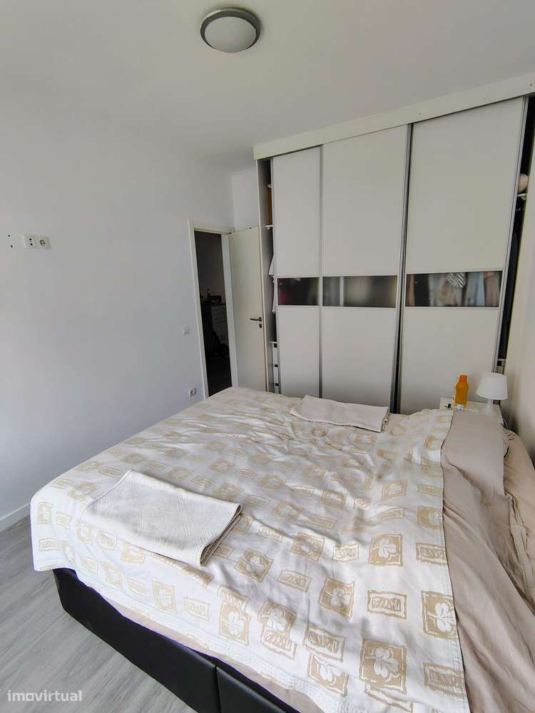 Apartamento T2 remodelado com terraço Casal Do Marco-17