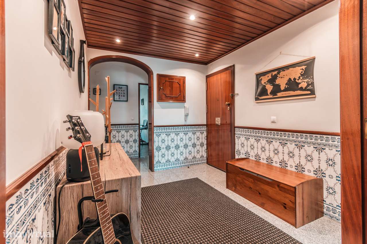 Espaçoso apartamento T3 em Mem Martins-7