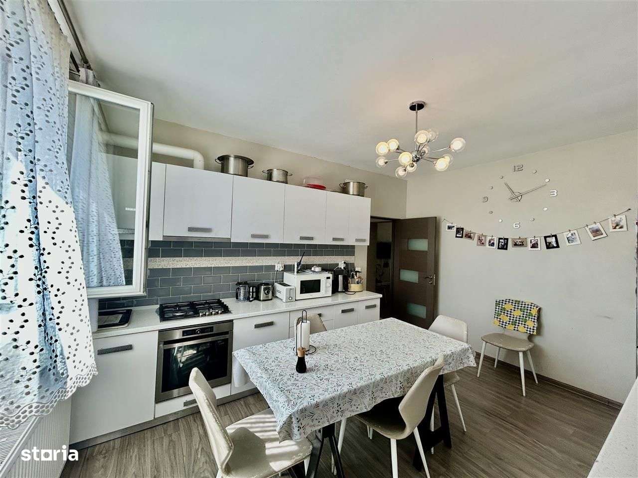 Casa individuala, 260 mpu, 8 camere, pivnita, parcare, 373 mp teren - Imagine principală: 5/17