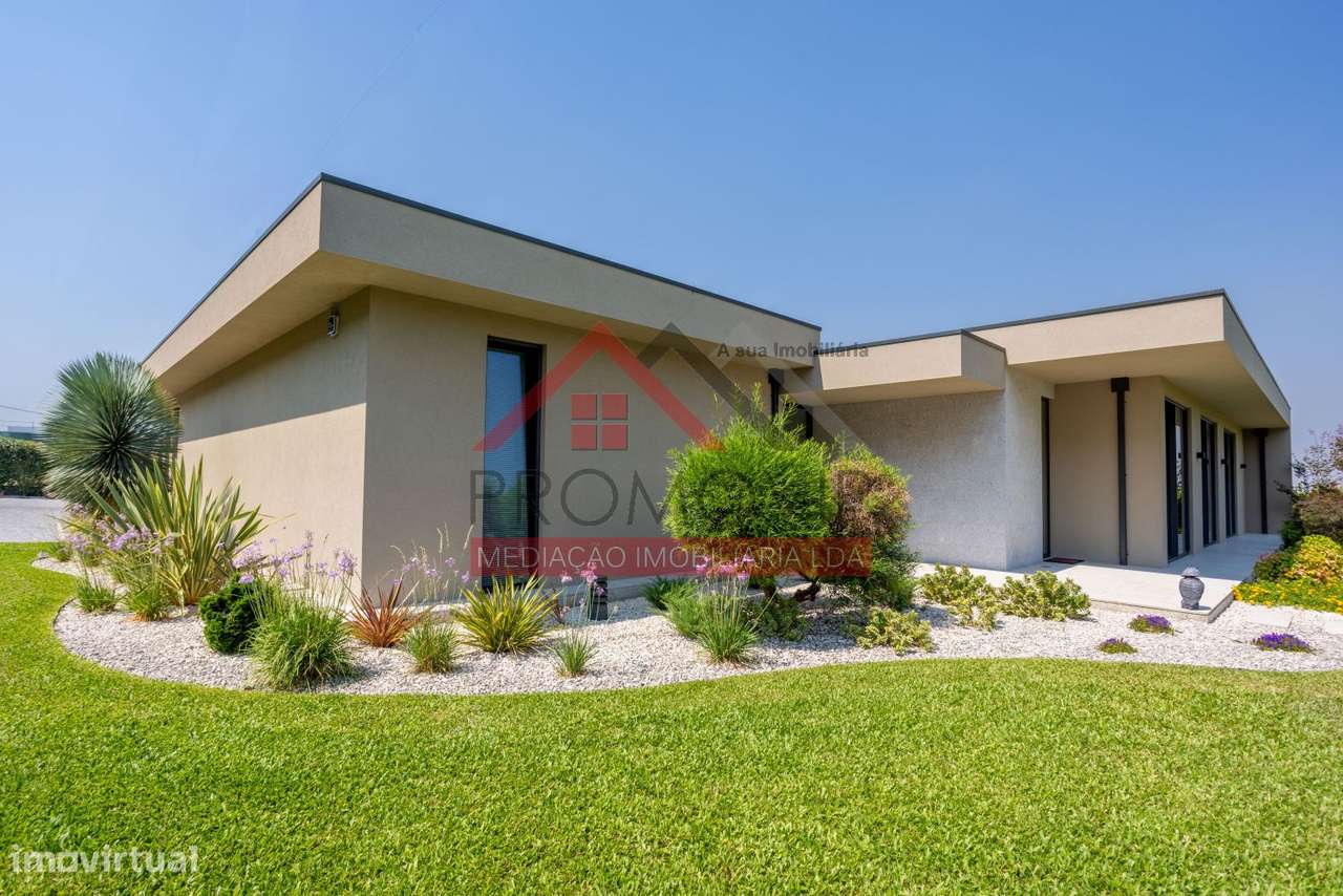 Moradia Térrea T3+1 S. Miguel do Couto Santo Tirso-6