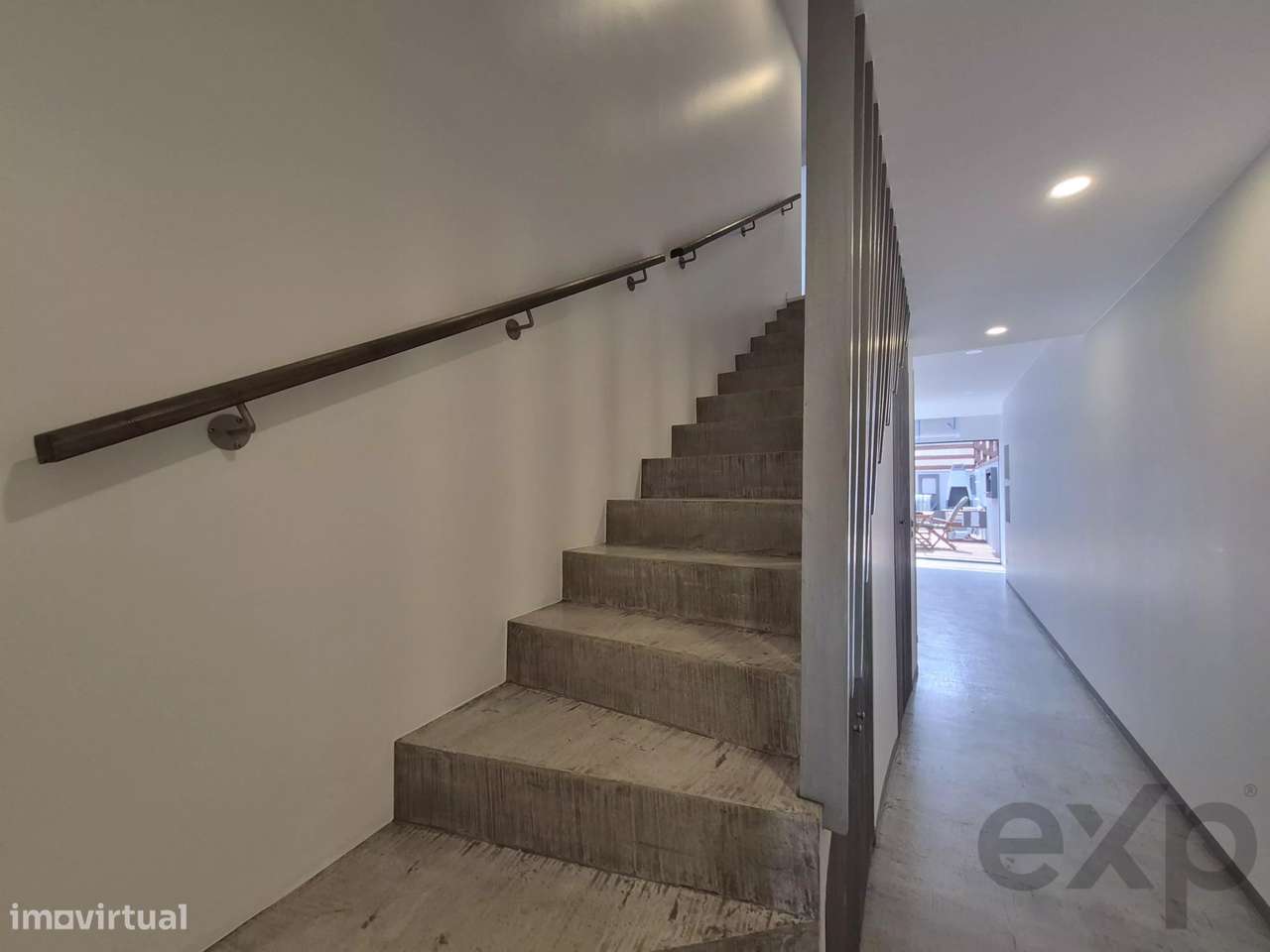 Casa nova, 2 quartos, amplo pátio, centro de Alvor-22