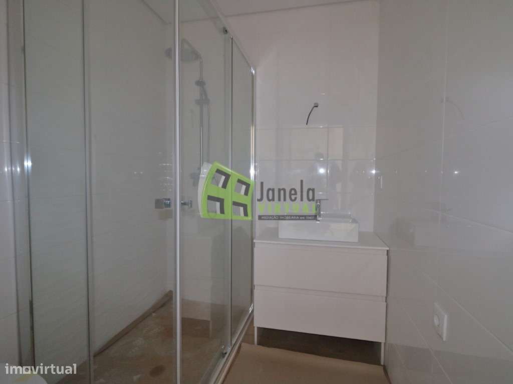 Apartamento T1 Novo com Logradouro - Quinta do Conde - Grande imagem: 5/12