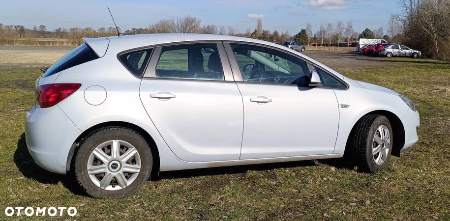 Opel Astra 1.4 ECOFLEX Edition - 6