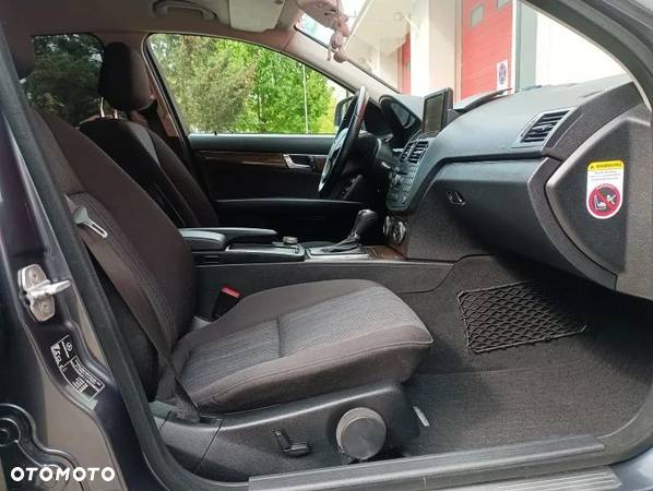 Mercedes-Benz Klasa C 200 T 7G-TRONIC Avantgarde Edition - 19