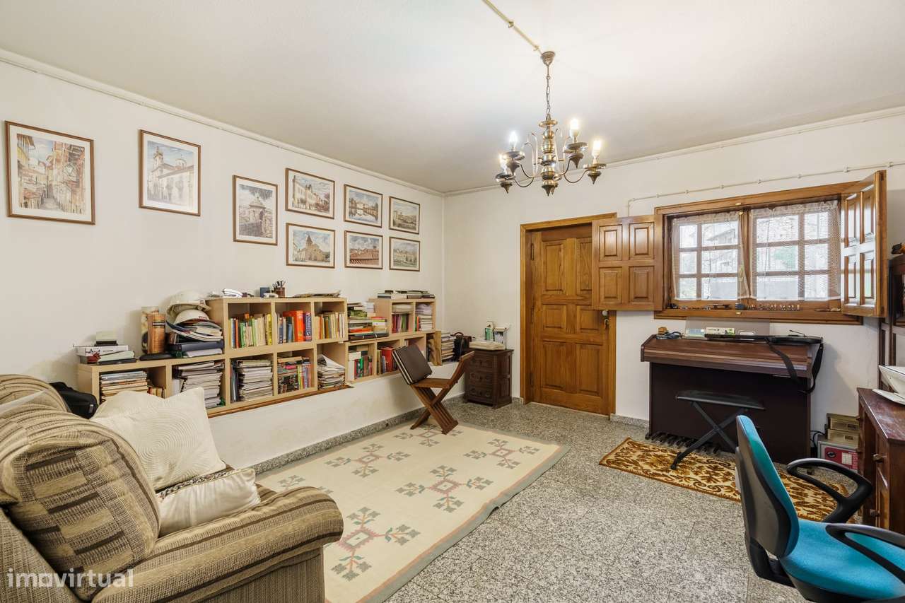 Moradia T5 em pedra em Vila Verde da Raia - Chaves-41