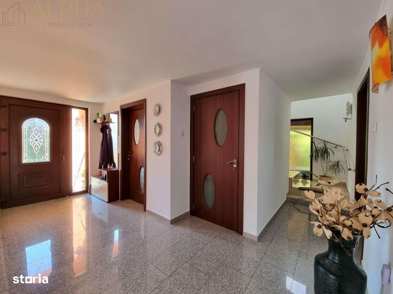 Casa de vanzare, zona Mosilor - Imagine principală: 4/8