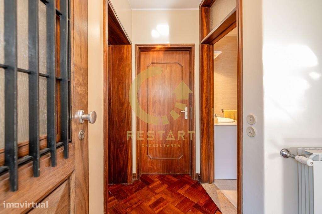 Moradia T5 com piscina e amplo terreno na Avenida de Francelos | Vila-36