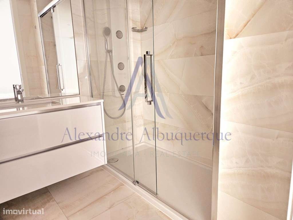 Apartamento T0+1 com solário na 1º linha da praia-8