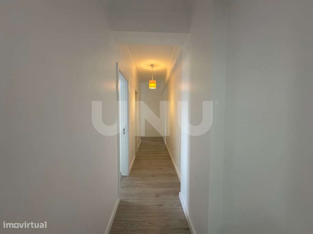 Apartamento T3 Remodelado-28