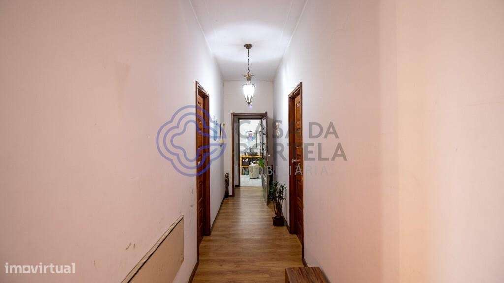 Moradia T6 em Avintes com Vista Rio, Armazém e Terraço – Excelente Opo - Grande imagem: 5/23