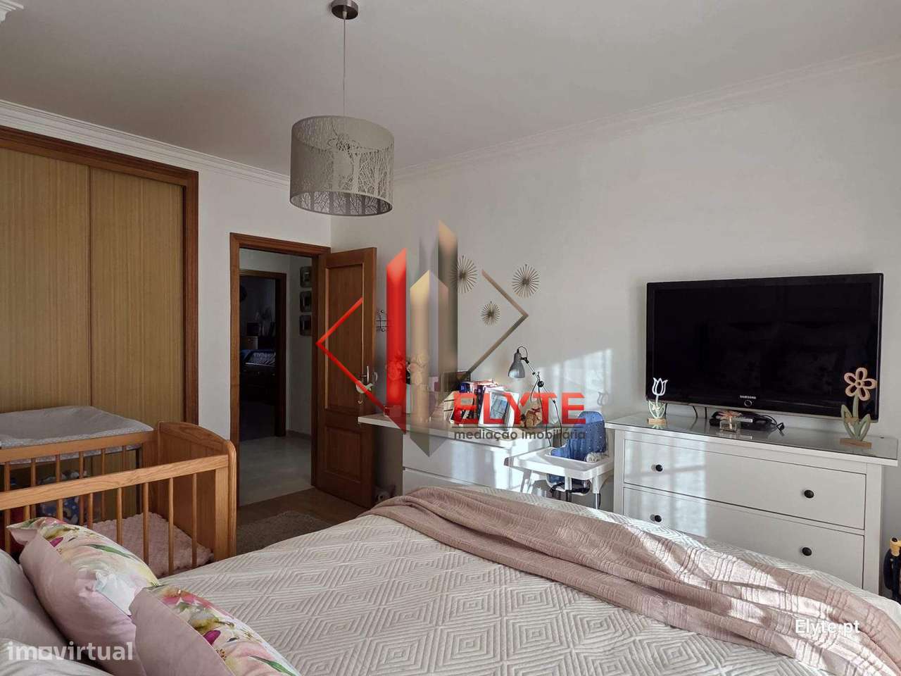 Apartamento T4 com Lugar de Garagem-19