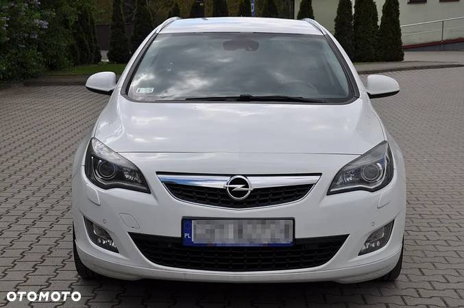 Opel Astra 2.0 CDTI DPF Cosmo - 6