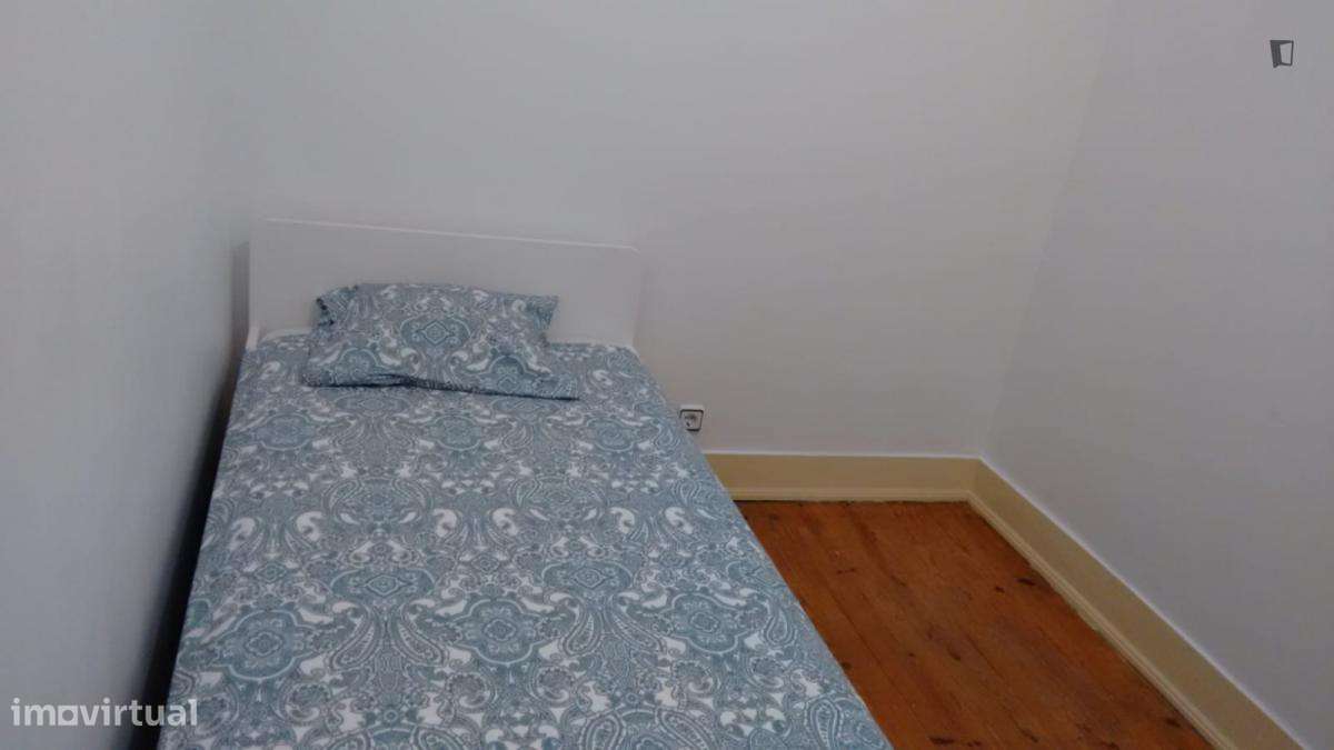 Quarto - localizado em Alameda Lisbon - Grande imagem: 5/10