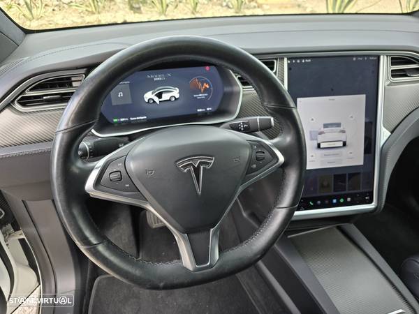 Tesla Model X 100D - 3