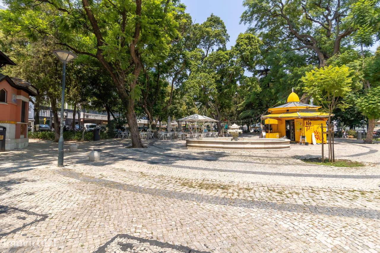 T1 Integralmente remodelado com Logradouro na Estefânia, Lisboa-0