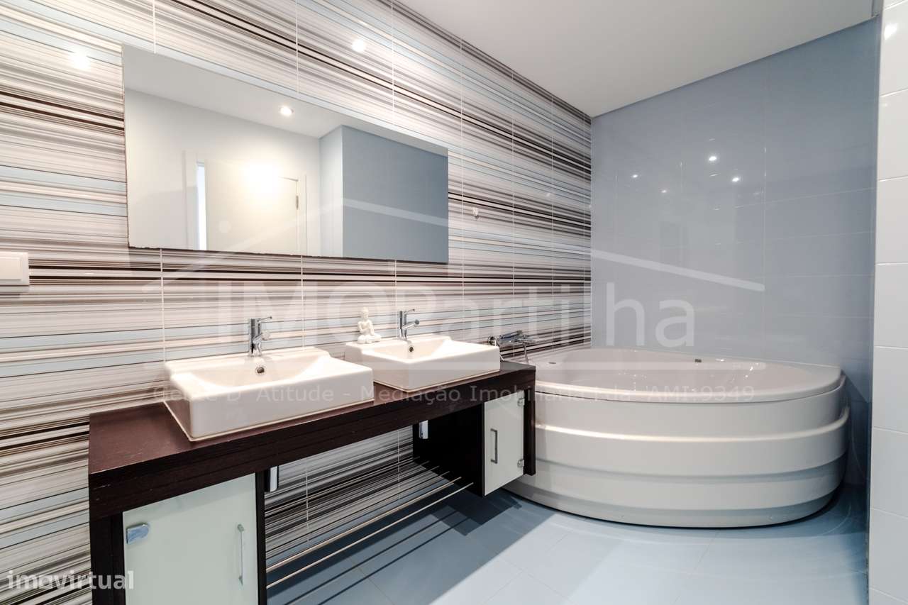 Moradia T5 C/ Piscina e campo de Basketball - Sintra-14