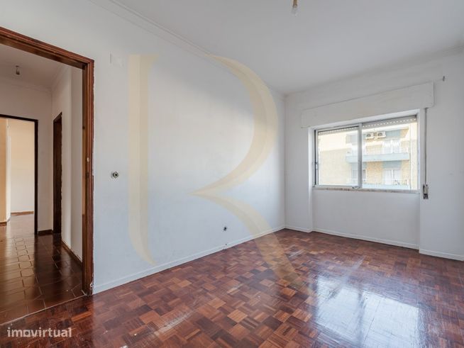 Apartamento T3 com elevador nas Paivas - Amora-19