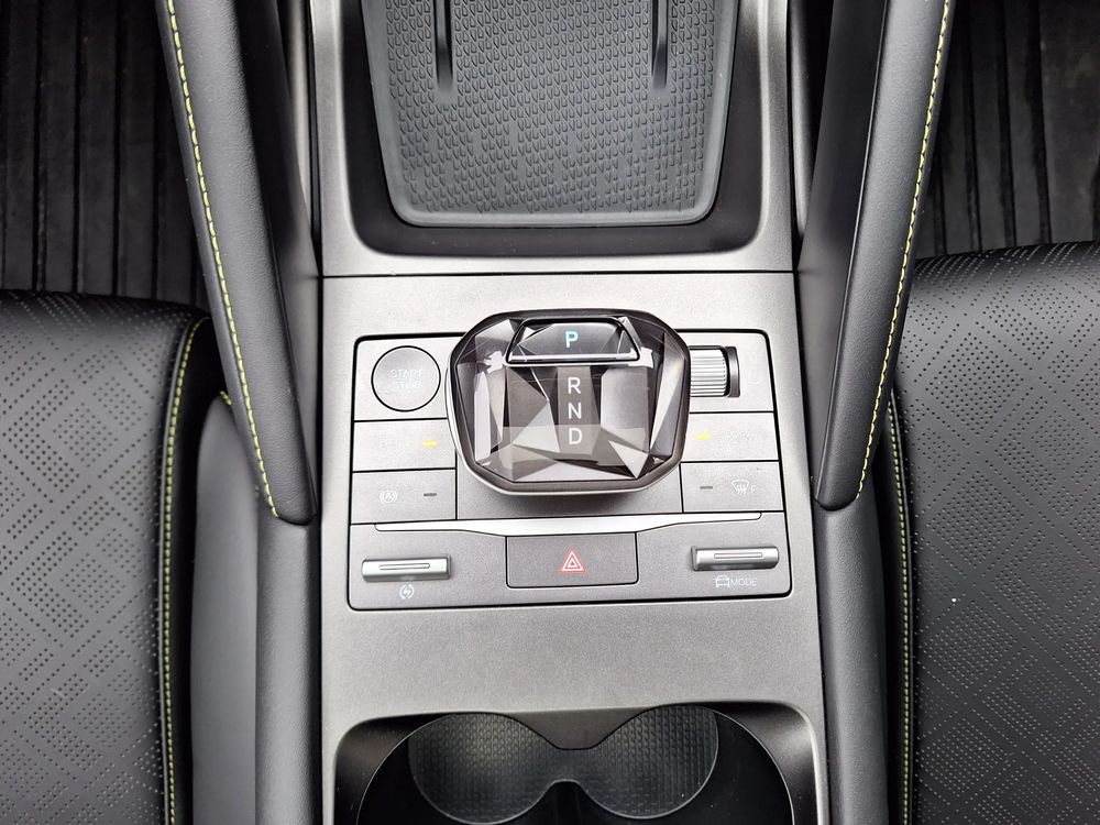 DEMO / Zasięg 312 km / Kamera Cofania / CarPlay i Android Auto