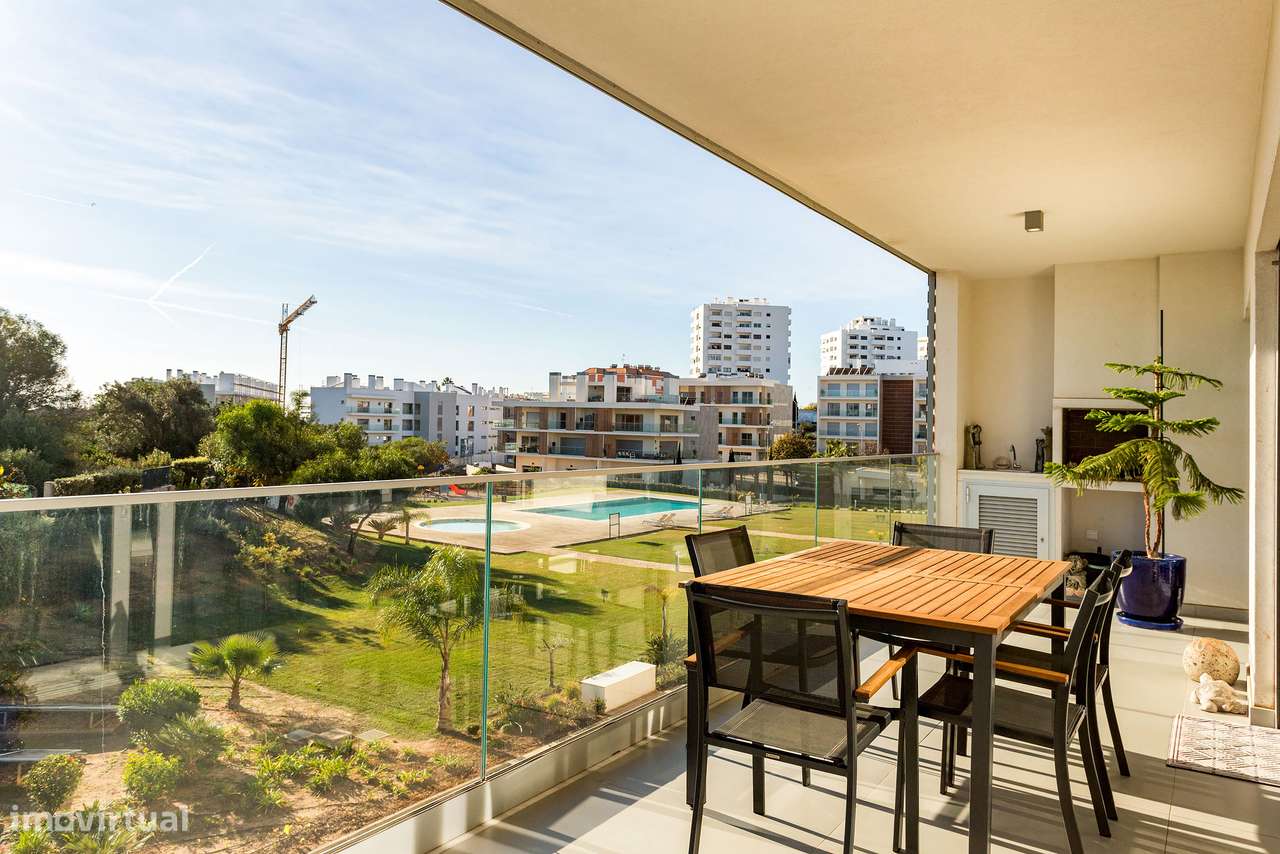 Moderno apartamento de canto T3 em Albufeira - Grande imagem: 4/35