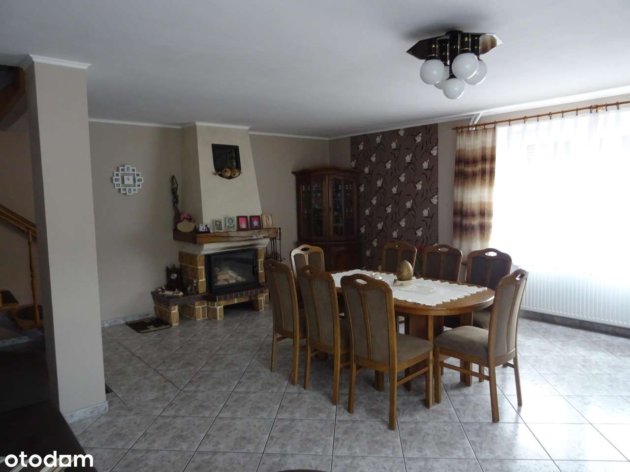 Zadbany dom z ładnie zagospodarowaną działką!-4