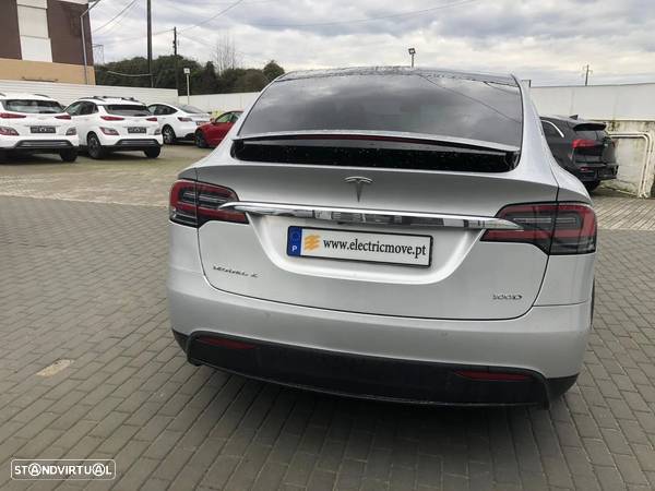 Tesla Model X 100D - 7