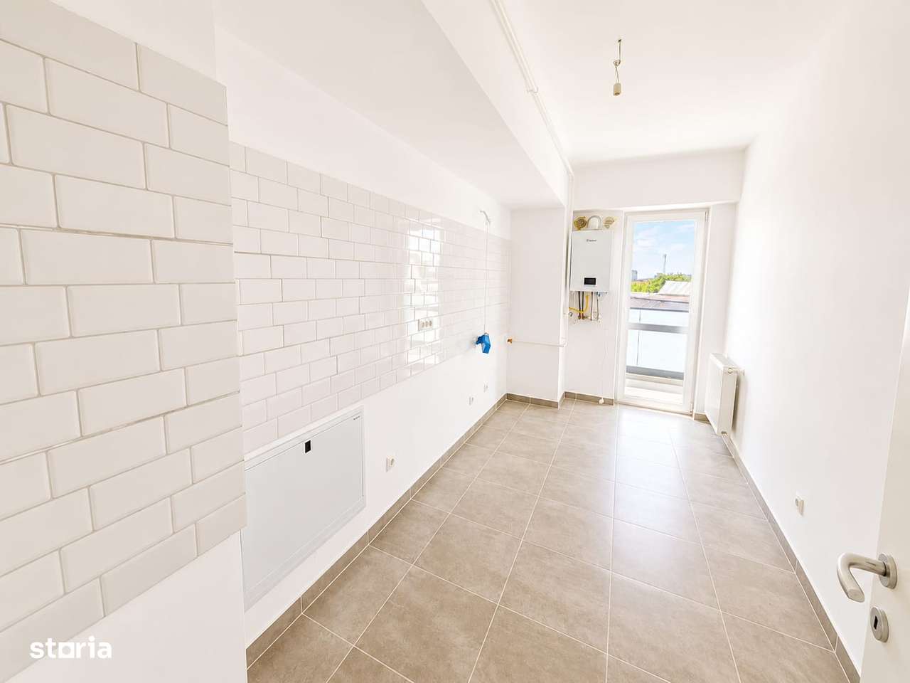 Apartament cu o camera, decomandat (bucatarie inchisa), 41 mp, 88.000-3