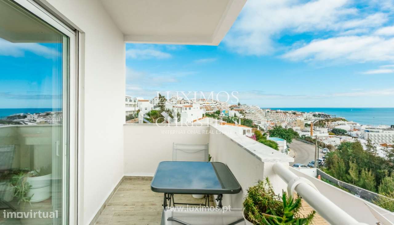 Amplo apartamento T2, com vista mar, à venda em Albufeira, Algarve - Grande imagem: 2/26