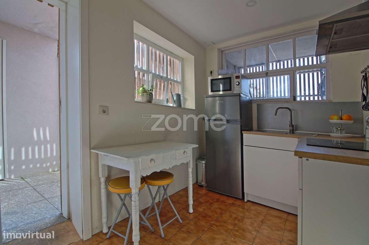 Prédio remodelado em zona património da Unesco de Guimarães - Grande imagem: 5/30