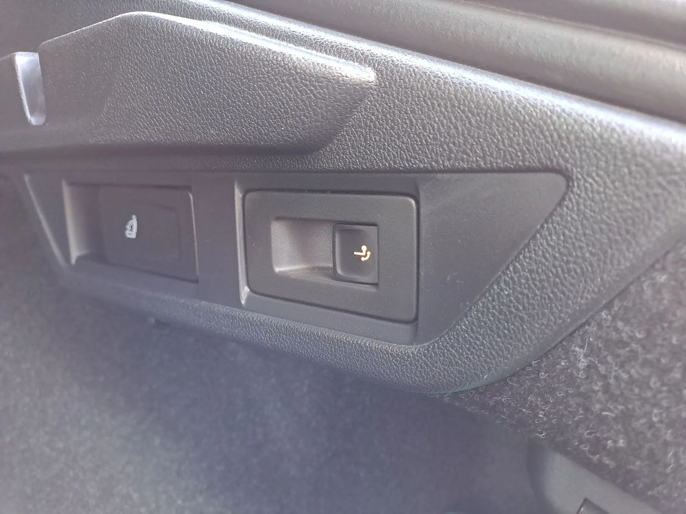 SKODA OCTAVIA 1.5eTSI 150KM Hak Virtual Martwe pole ACC Manetki Ambiente Elek.fotele