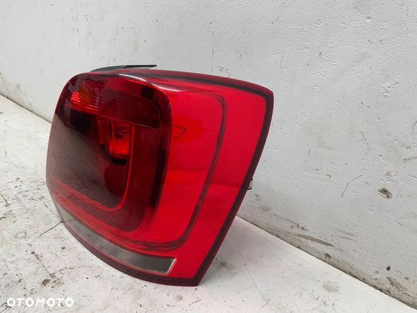 LAMPA TYLNA PRAWA VW POLO 6R - 3