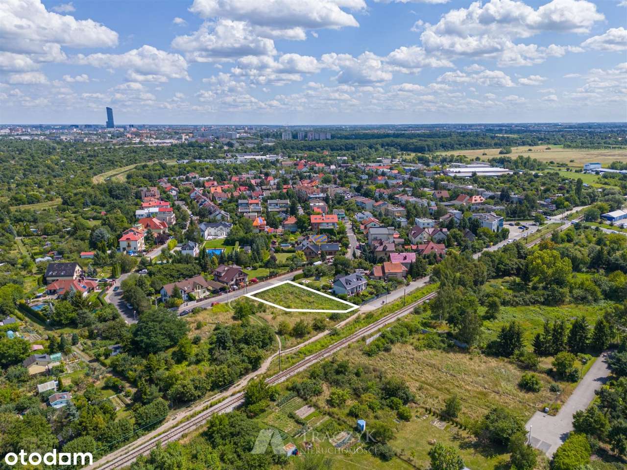 15 min od centrum,media,dostęp do dróg publicznyc-7