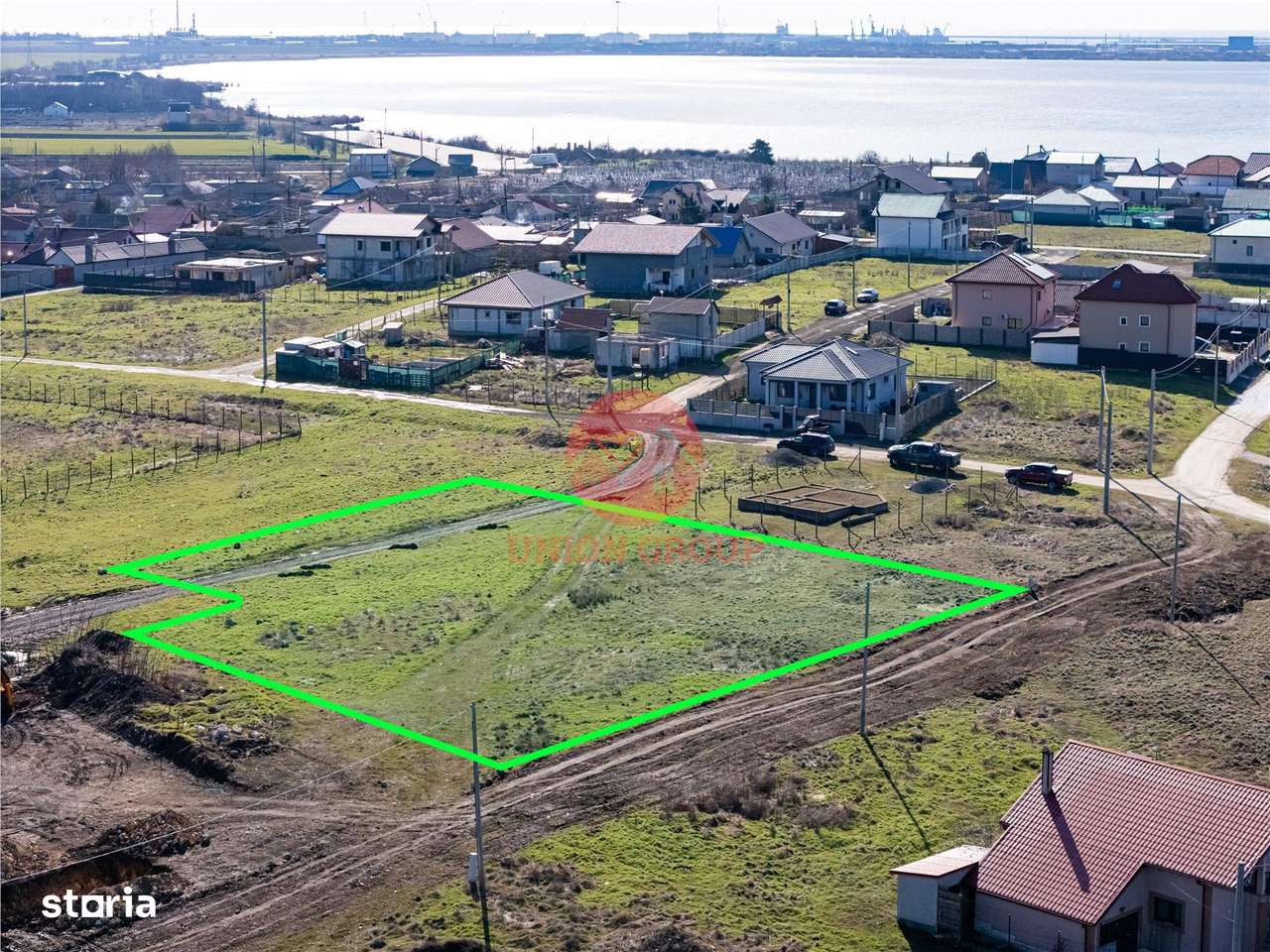 Teren Intravilan 2380 mp Langa Lac, Corbu-6