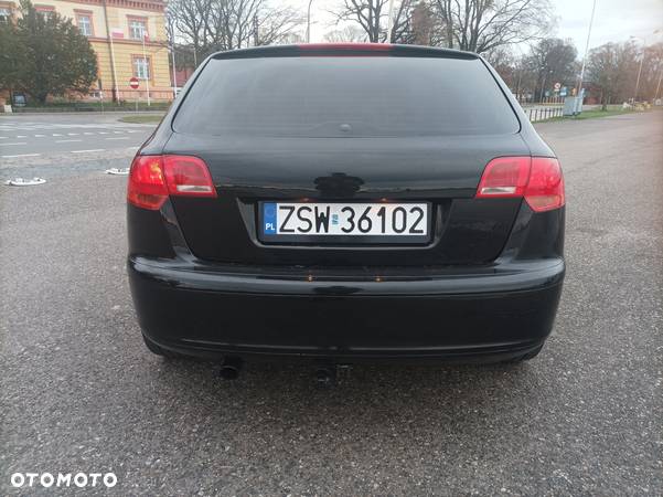 Audi A3 1.6 Attraction - 8