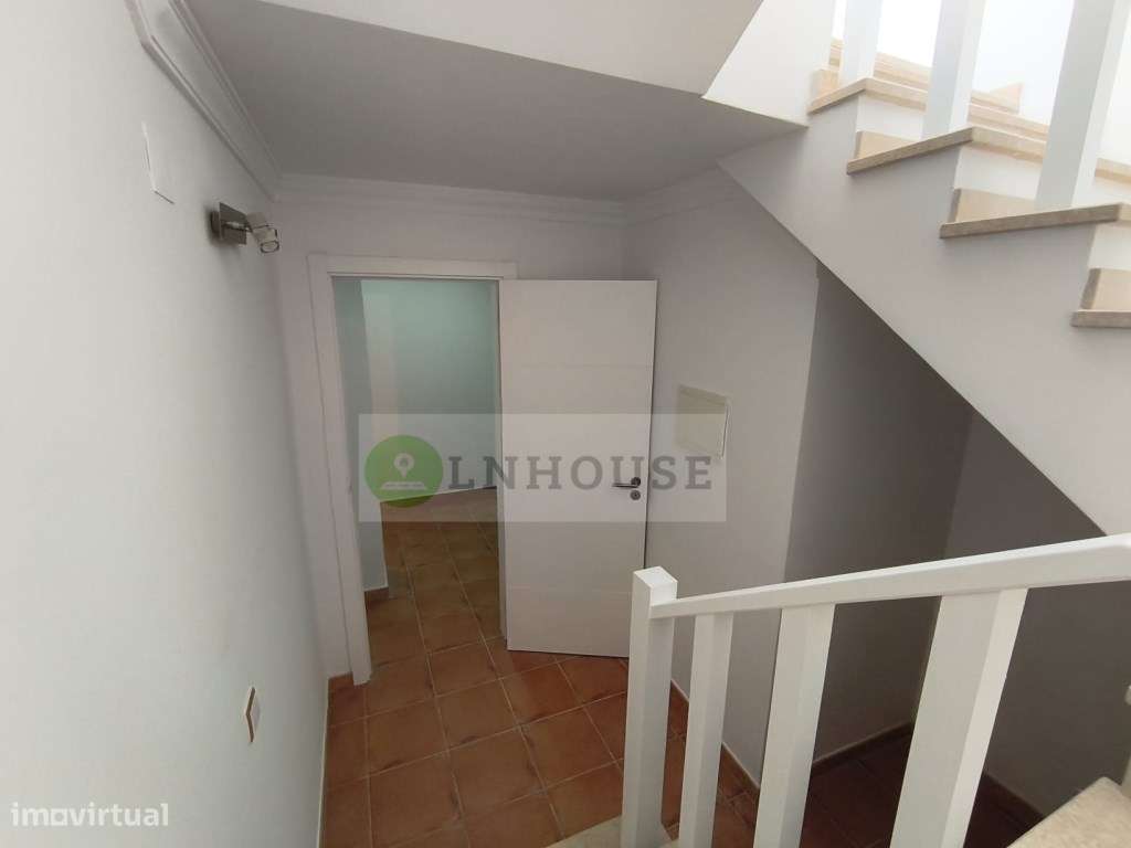 Moradia T4 com piscina e garagem - Castro Marim-43