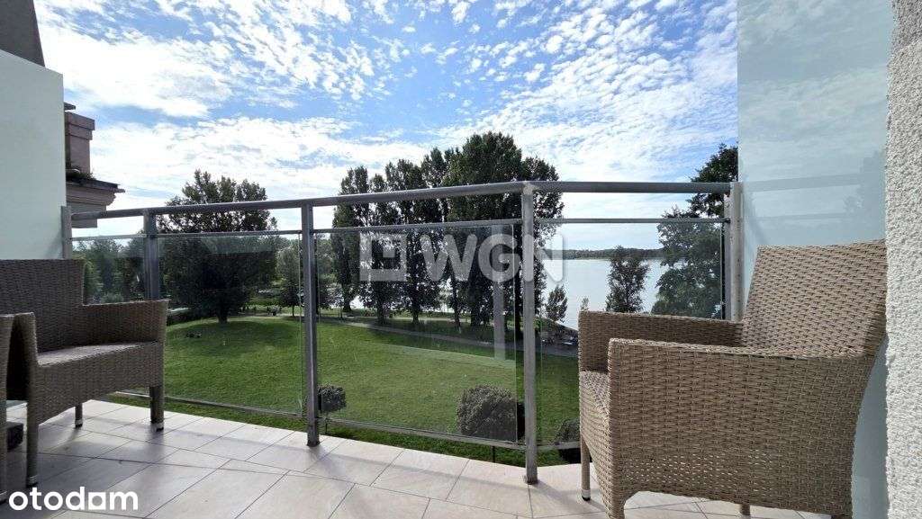 Apartament z widokiem na jezioro.-3