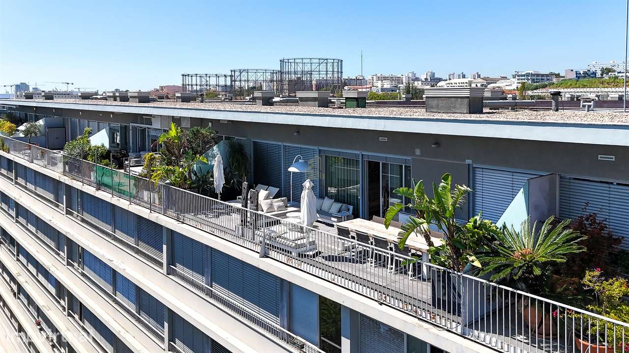 Penthouse T3 com terraço e 3 lugares de garagem na Alameda dos Oceanos-44