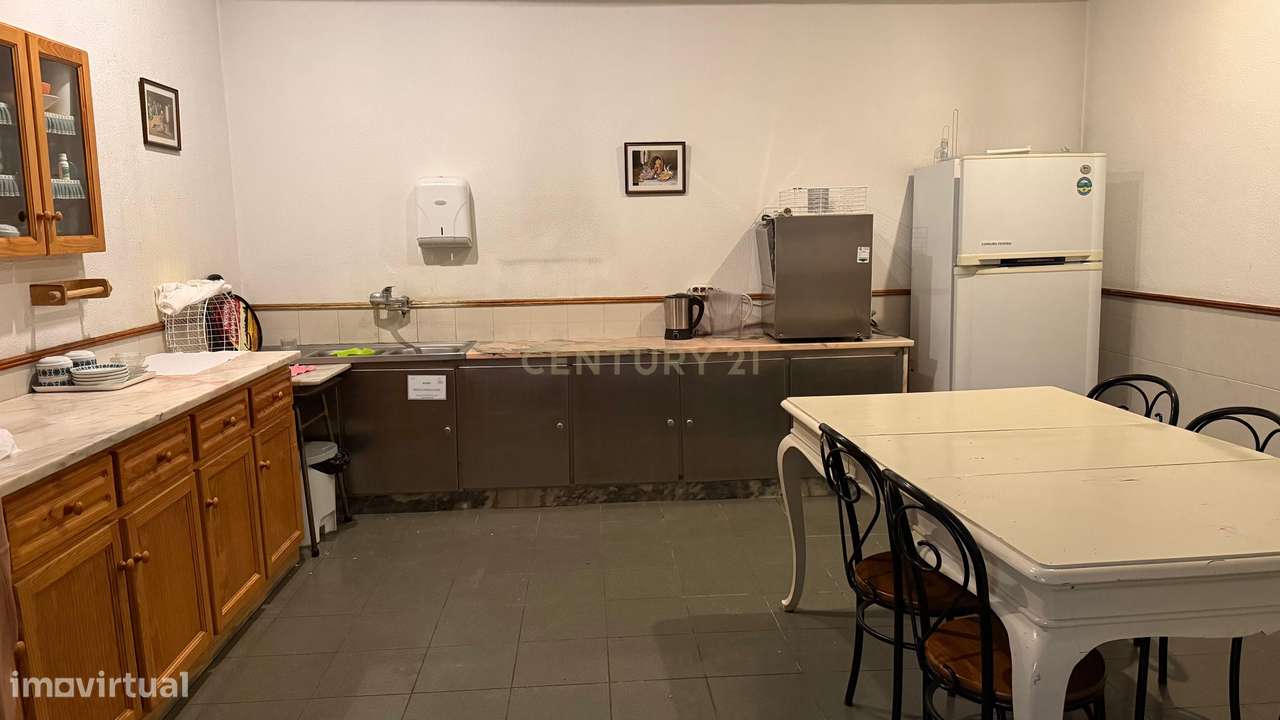 Residencial com 22 Suítes  em Torres Novas - Grande imagem: 5/18