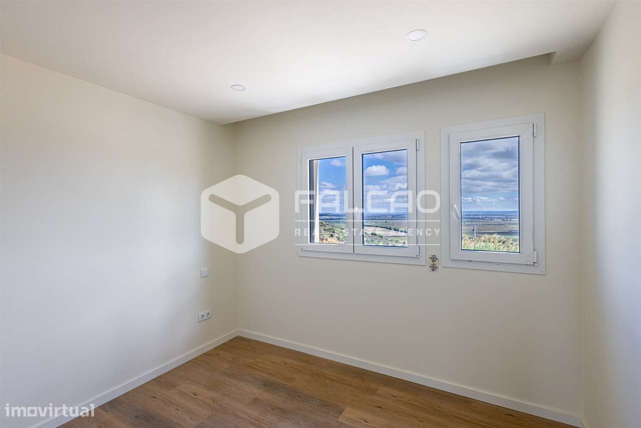 Apartamento T3 Venda em Santarém (Marvila), Santa Iria da Ribeira de S-11