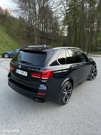 BMW X5 M M50d Sport-Aut - 30